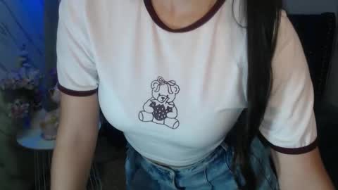 Snapshot of cami_goddess_r chatting on 12/03/25, 08:07 Cami online show from 12/03/25, 08:07