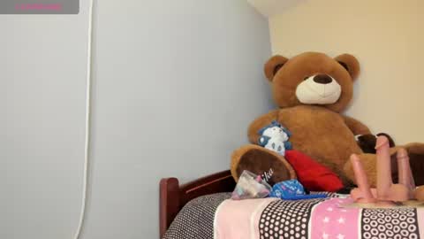 Snapshot of cami_hot_hair chatting on 06/14/26, 11:07 cami online show from 06/14/26, 11:07