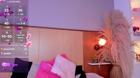 camiestrada online show from 02/07/25, 11:55