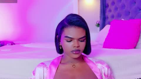 camiestrada online show from 10/24/25, 01:24