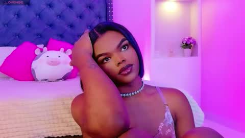 camiestrada online show from 11/10/25, 02:54