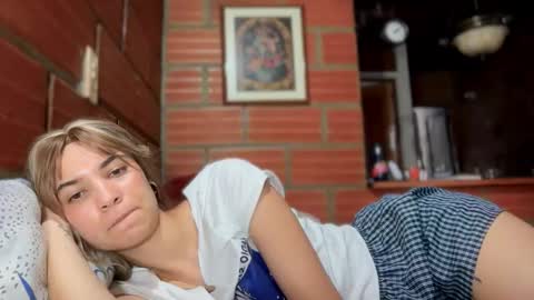 camii19y online show from 11/05/25, 09:15