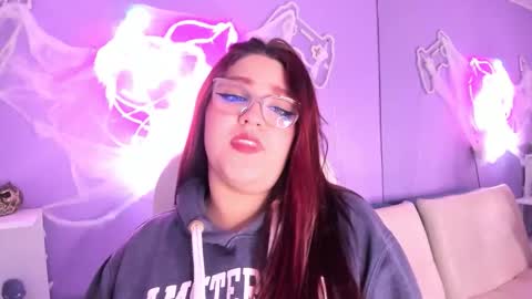 Camila Osorio online show from 10/30/25, 07:36