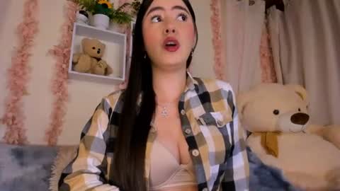 Camii Lopez online show from 06/19/26, 09:29