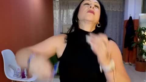 Camil online show from 10/06/25, 10:45