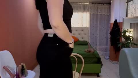 Camil online show from 11/01/25, 11:01