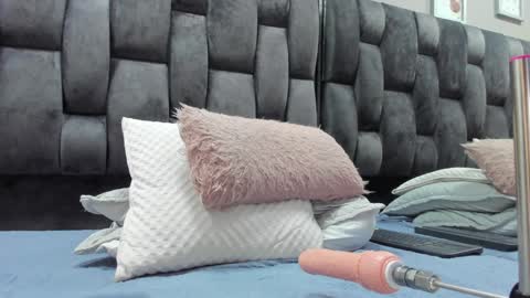 Snapshot of camila__herrera chatting on 12/13/24, 09:35 Camila online show from 12/13/24, 09:35