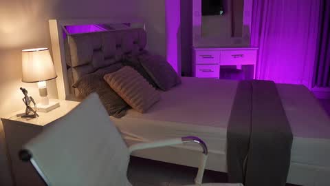 Camila buitrago online show from 12/06/24, 02:57