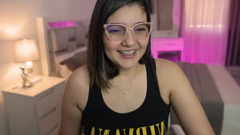 Snapshot of camila_buitrago chatting on 01/01/25, 05:55 Camila buitrago online show from 01/01/25, 05:55