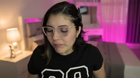 Snapshot of camila_buitrago chatting on 01/11/25, 09:57 Camila buitrago online show from 01/11/25, 09:57