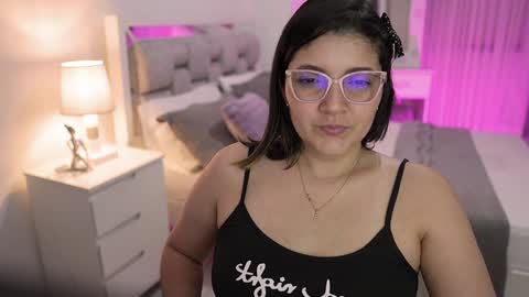 Snapshot of camila_buitrago chatting on 01/19/25, 03:08 Camila buitrago online show from 01/19/25, 03:08