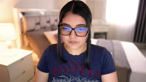 Snapshot of camila_buitrago chatting on 11/09/25, 05:55 Camila buitrago online show from 11/09/25, 05:55