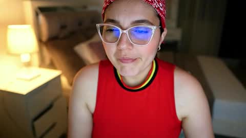 Snapshot of camila_buitrago chatting on 12/13/25, 10:59 Camila buitrago online show from 12/13/25, 10:59