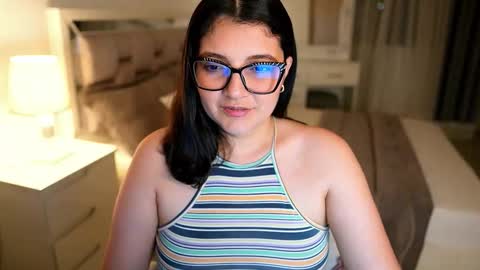 Snapshot of camila_buitrago chatting on 12/19/25, 11:45 Camila buitrago online show from 12/19/25, 11:45