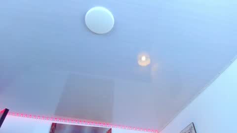  s online show from 01/15/25, 02:24