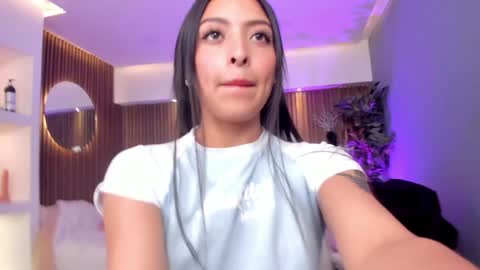 Camila online show from 12/18/24, 10:02