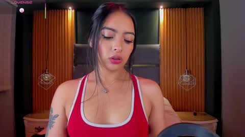 Camila online show from 09/16/25, 04:02