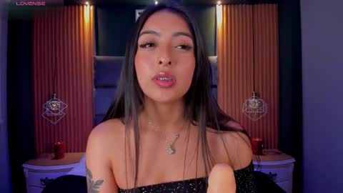 Camila online show from 10/04/25, 04:21