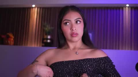 Camila online show from 11/12/25, 04:24