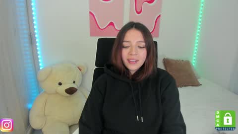  C A M I  online show from 01/11/25, 12:44