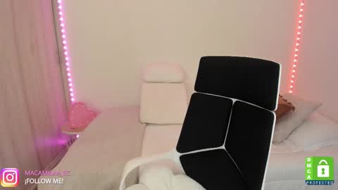  C A M I  online show from 10/01/25, 02:39