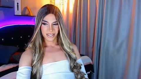 Camila online show from 01/04/25, 03:18