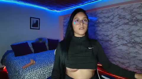 Snapshot of camila_iroose chatting on 02/26/26, 09:58 Camila Roose online show from 02/26/26, 09:58