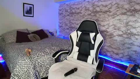 Snapshot of camila_iroose chatting on 02/28/26, 09:05 Camila Roose online show from 02/28/26, 09:05