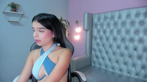 Snapshot of camila_l02 chatting on 04/15/26, 07:58 Camila online show from 04/15/26, 07:58