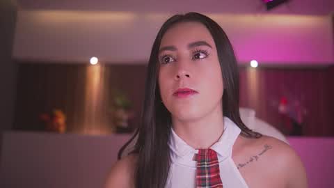 camila_martinez9 online show from 12/22/25, 11:29