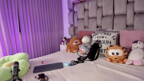 Camila online show from 01/28/25, 02:43