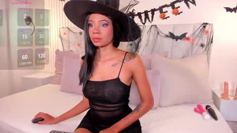 Camila  online show from 10/31/25, 11:44