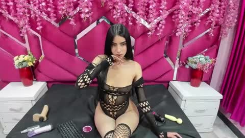 camila_reyess_ online show from 01/28/25, 06:38