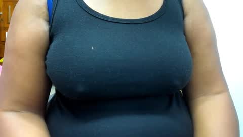 Camila online show from 09/27/25, 03:44