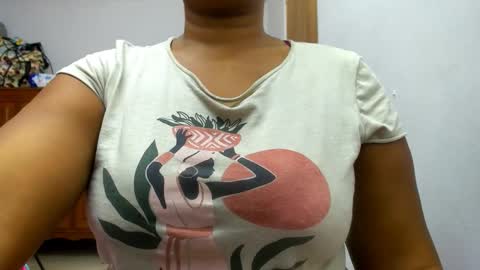 Camila online show from 10/02/25, 03:35