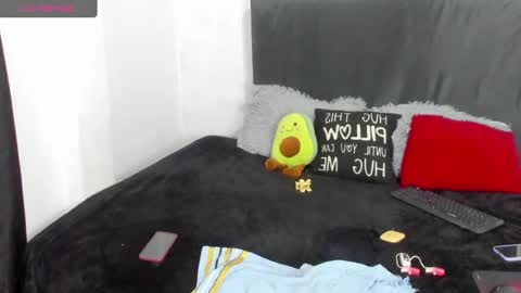 Snapshot of camila_valenciia_ chatting on 07/08/26, 12:26 Camila online show from 07/08/26, 12:26