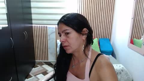 Camila Vargas online show from 05/05/26, 04:48