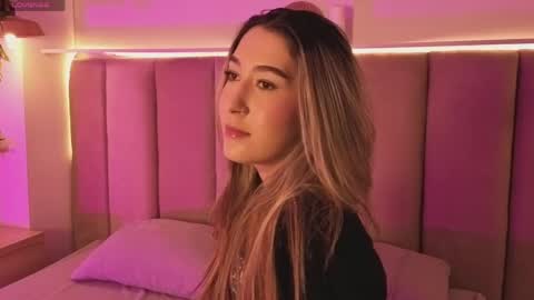 Camila online show from 04/15/26, 07:43