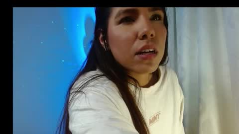 Snapshot of camilaa_velez chatting on 09/17/25, 06:26 Camila velez online show from 09/17/25, 06:26