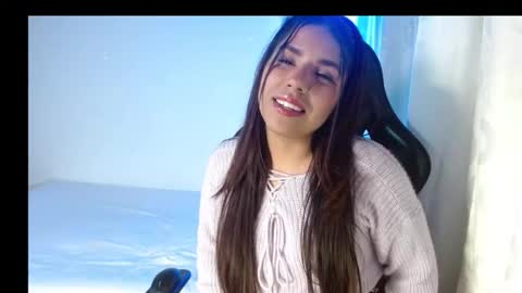 Snapshot of camilaa_velez chatting on 10/03/25, 05:59 Camila velez online show from 10/03/25, 05:59