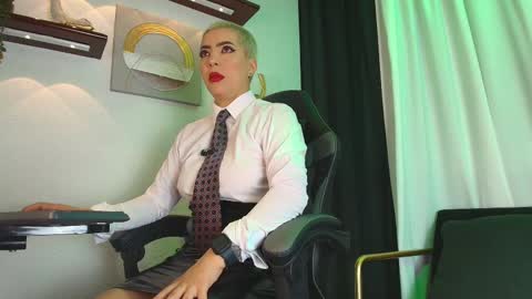    online show from 10/18/25, 05:43