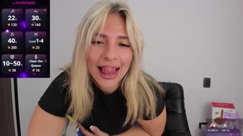 Camila online show from 12/19/25, 05:53