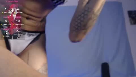 kira online show from 04/15/26, 10:54