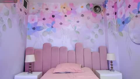 Camila  online show from 11/28/25, 03:09