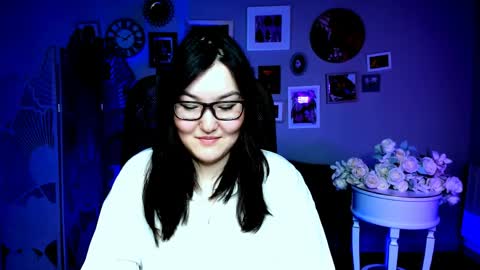 Snapshot of camilamartiez chatting on 04/01/26, 02:25 camilamartiez online show from 04/01/26, 02:25