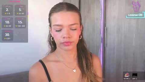 Snapshot of camilamonroee chatting on 07/28/26, 02:24 Camila Monroee online show from 07/28/26, 02:24