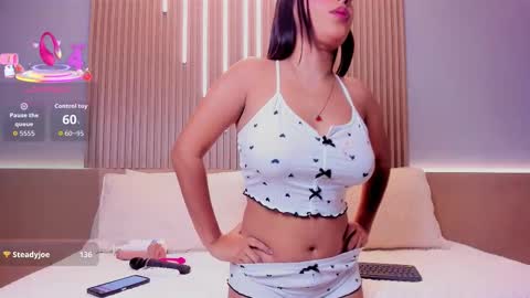camile_cute online show from 01/14/26, 08:47