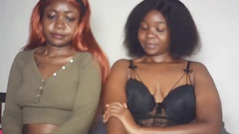 camiii online show from 05/11/26, 03:56