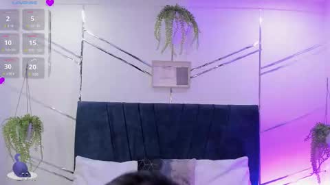 camilla_miller01 online show from 09/17/25, 08:10