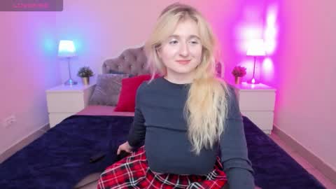 camilladreamer online show from 11/27/25, 04:42
